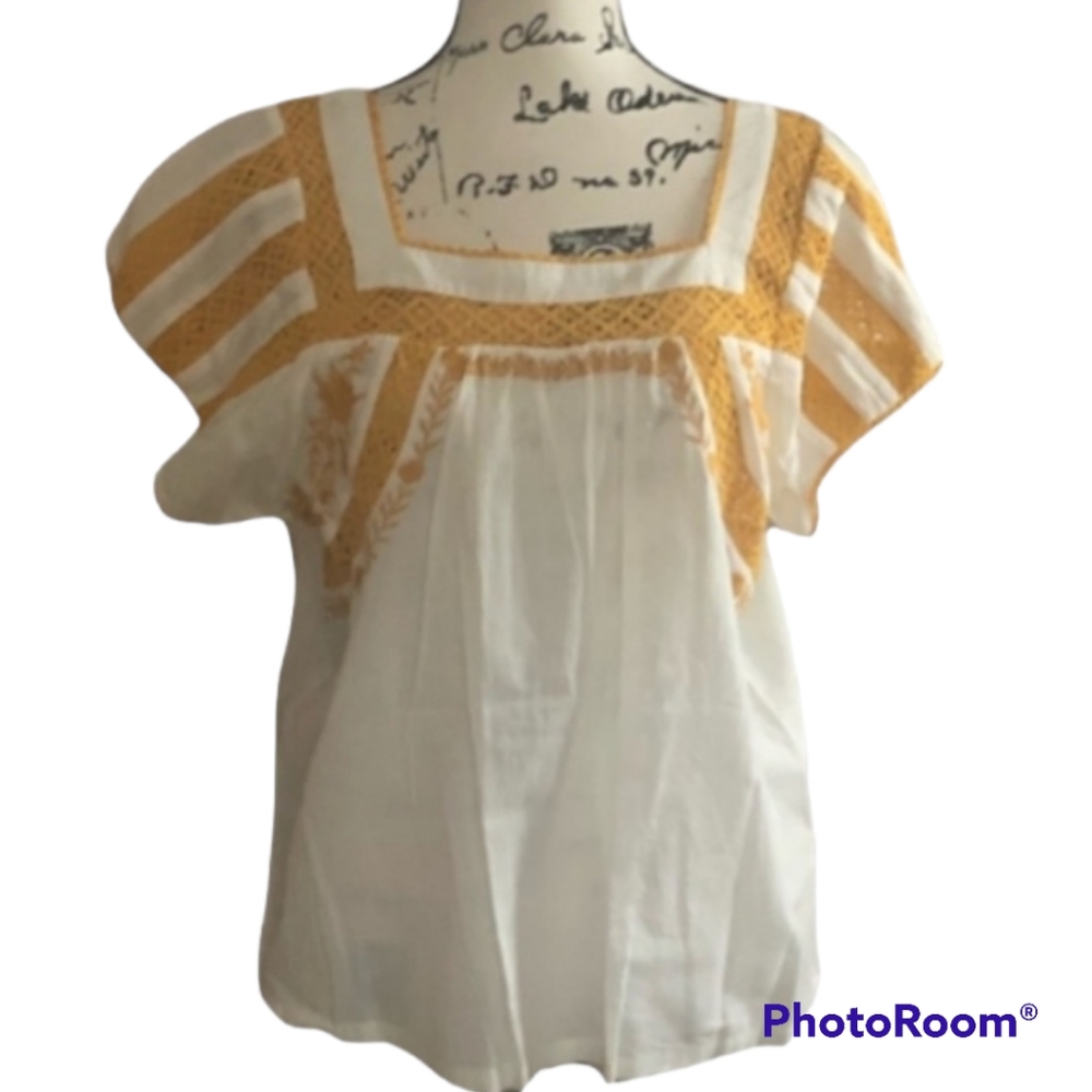 NWT Boho Embroidered Blouse
